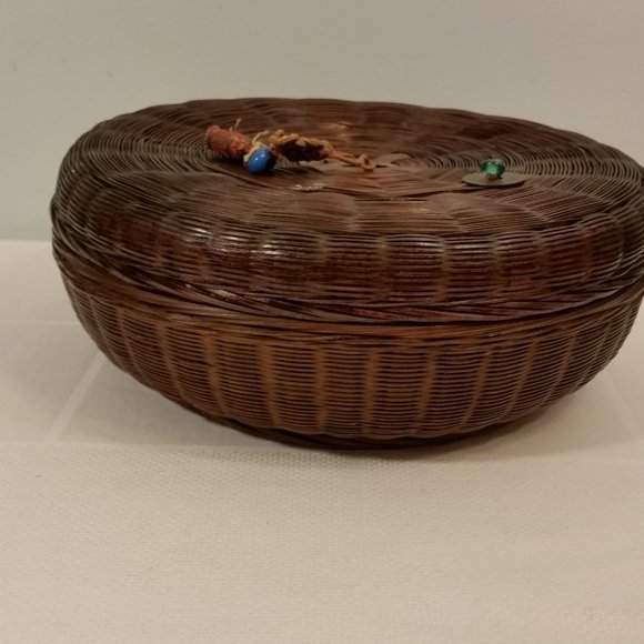 Antique Vintage Chinese Woven Wicker Sewing Basket - Picture 8 of 8